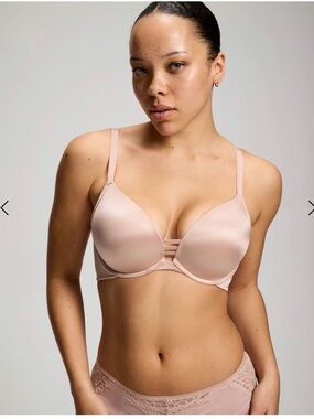 Soma Stunning Push-Up NWOT